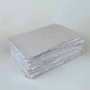 Papier recyclé blanc A6