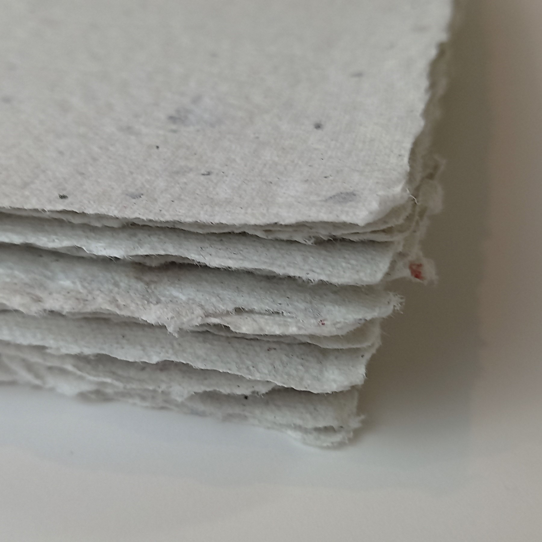 Papier recyclé gris A4 – Image 2