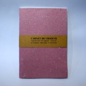 Couverture de carnet rose en papier recyclé